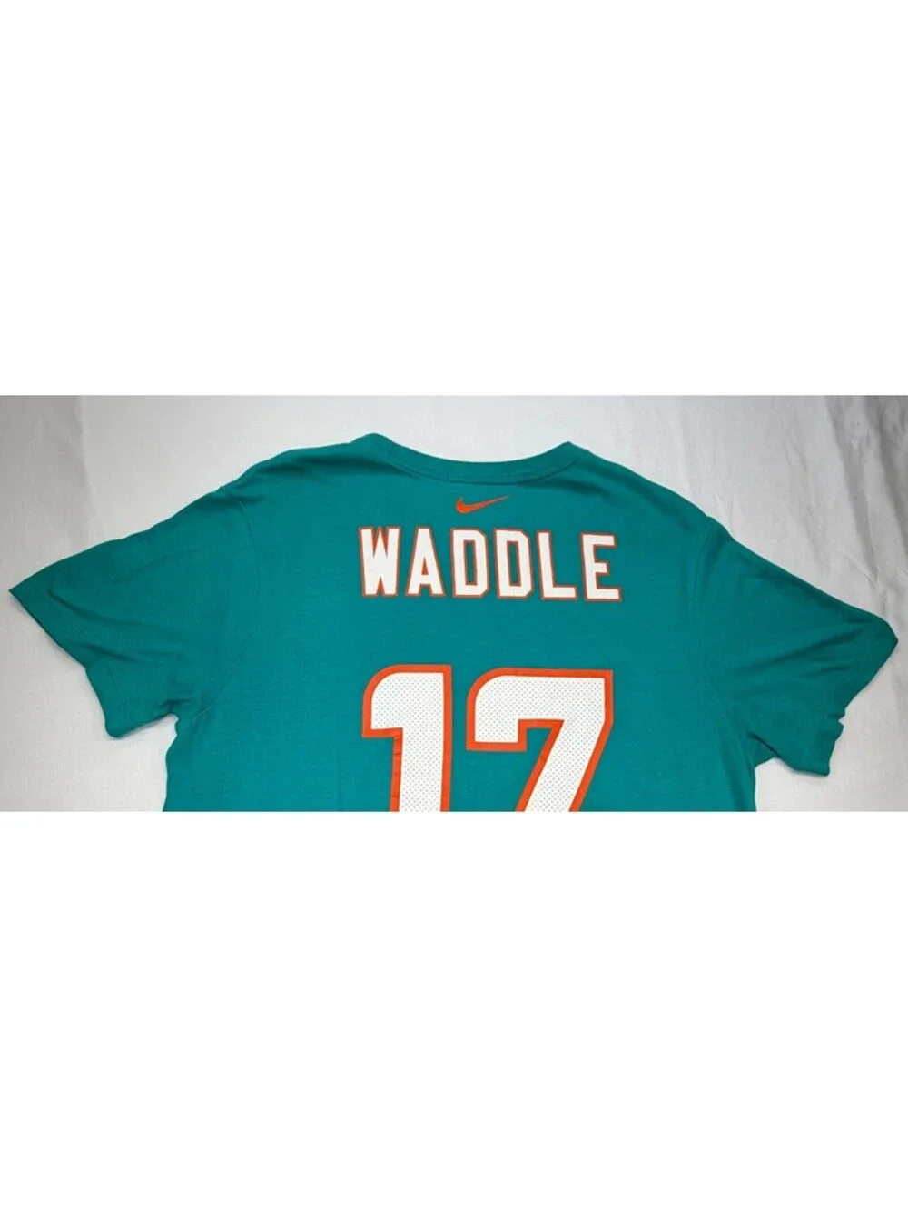 Nike Men's T-Shirt Miami Dolphin 17 Waddle NFL  Crew Neck Size Large Green